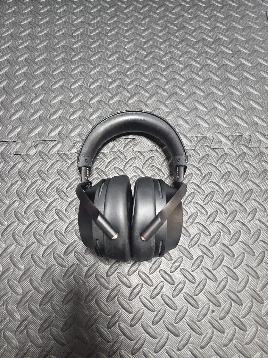 Sony MDR-Z7M2