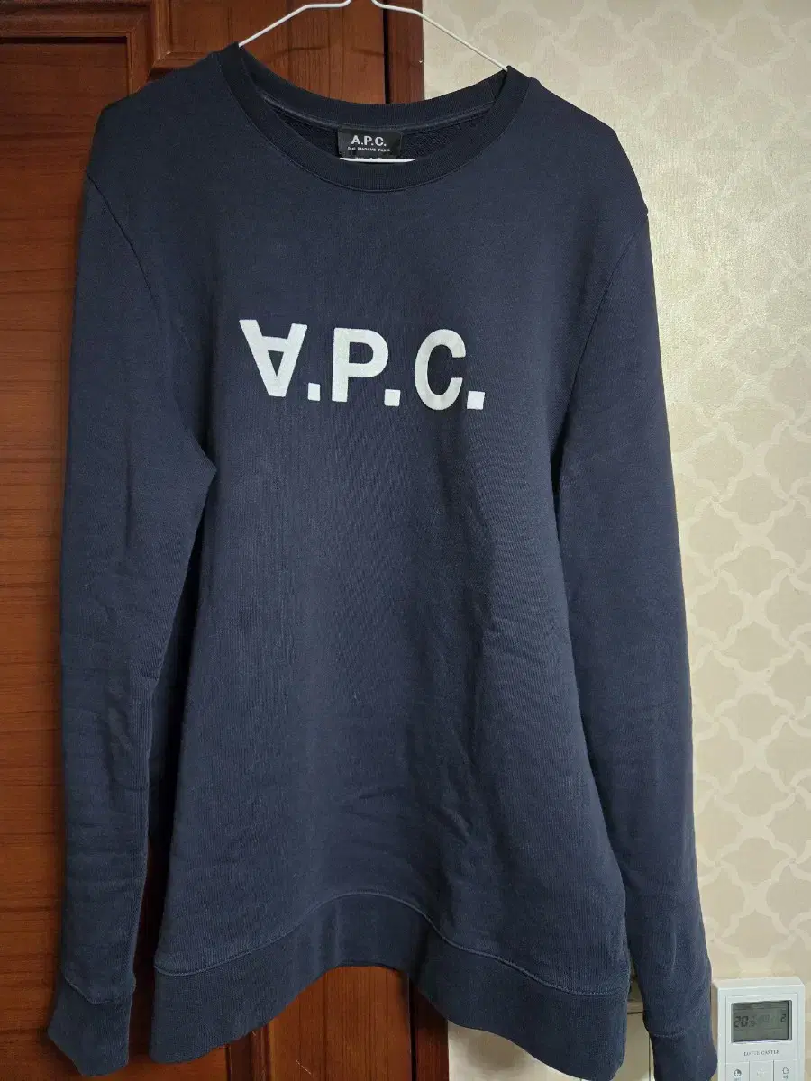 A.P.C 맨투맨(네이비) xl