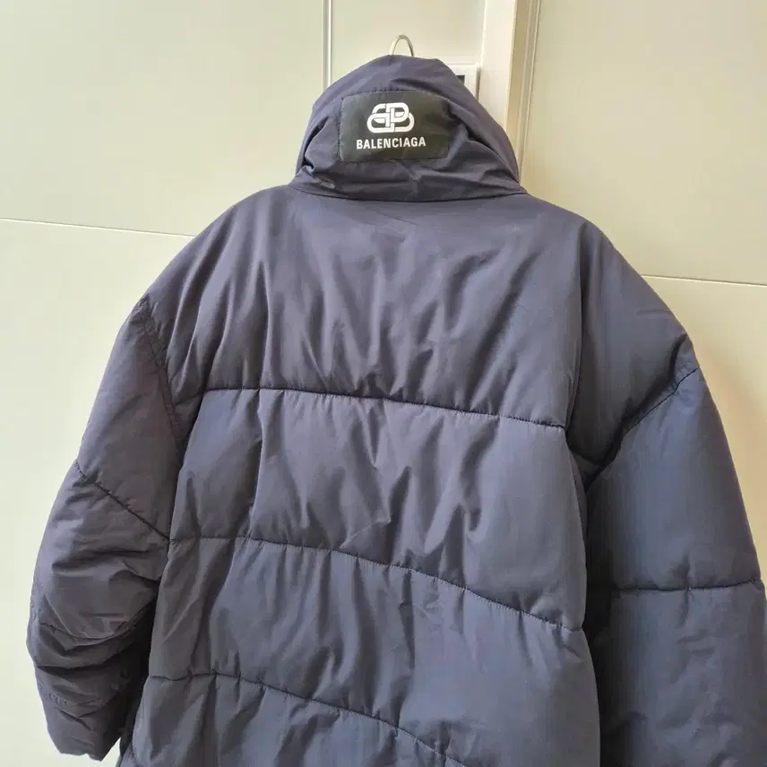 발렌시아가 Balenciaga 롱패딩_오버핏 사진 4