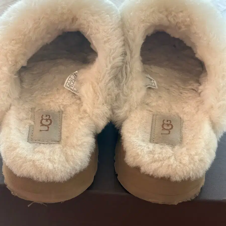 어그 UGG 디스케트 털슬리퍼 체스트넛 250