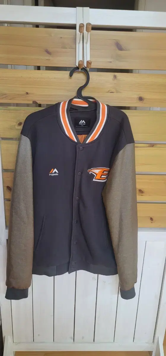 Hanwha Eagles Majestic Spring and Autumn Jumper Size 100