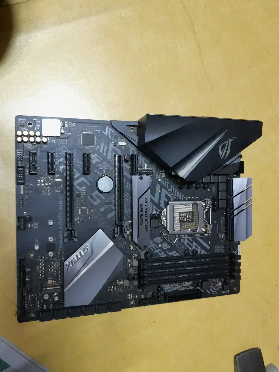 중고 고장 메인보드팜 핀 휨.  STRLX B360-F GAMING.