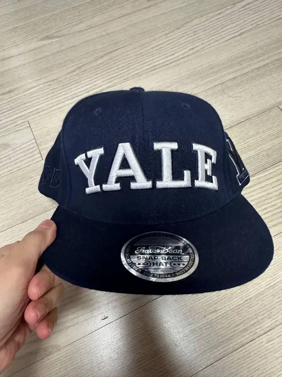 YALE 스냅백 모자