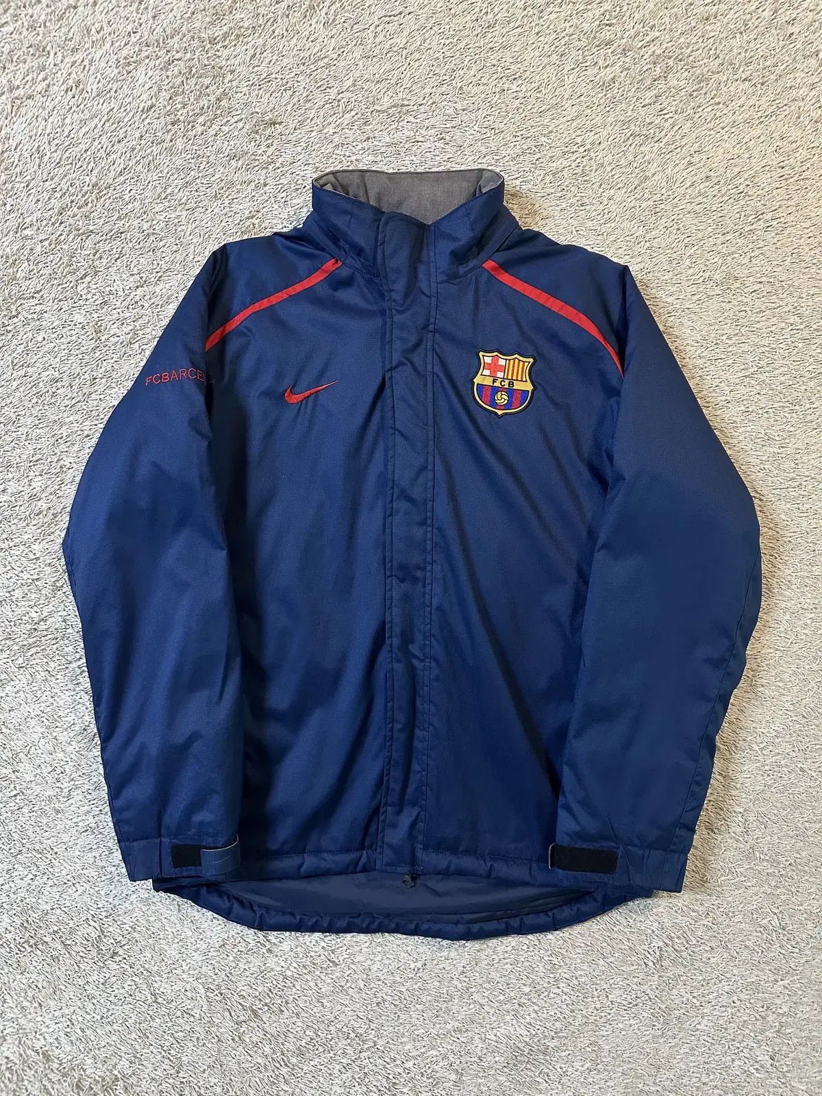 [M] Colossal) 00s Nike Barcelona Two-Way Padded Jumper Navy