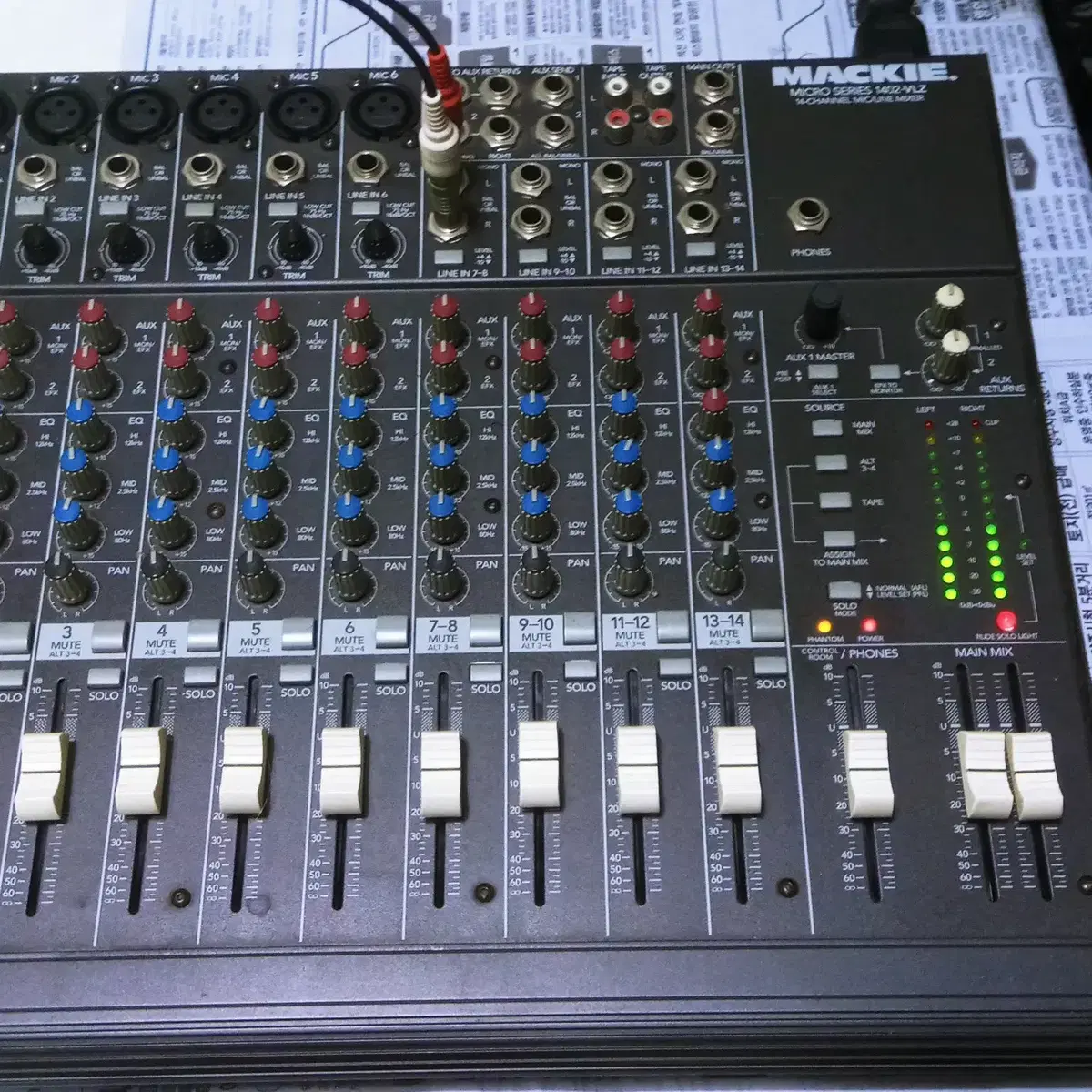 MACKIE 1402 -VLZ PRO 14CHANNEL MIC MIXER