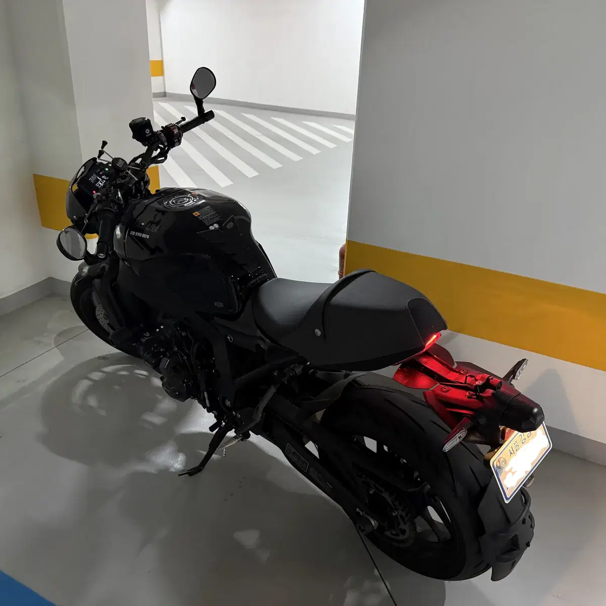 2022년식 야마하 XSR900 블랙 팝니다.