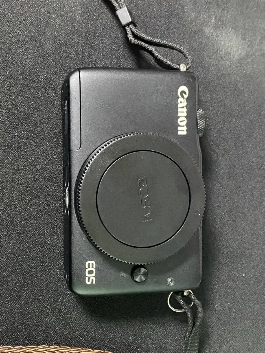 캐논 Eos m10 팝니다