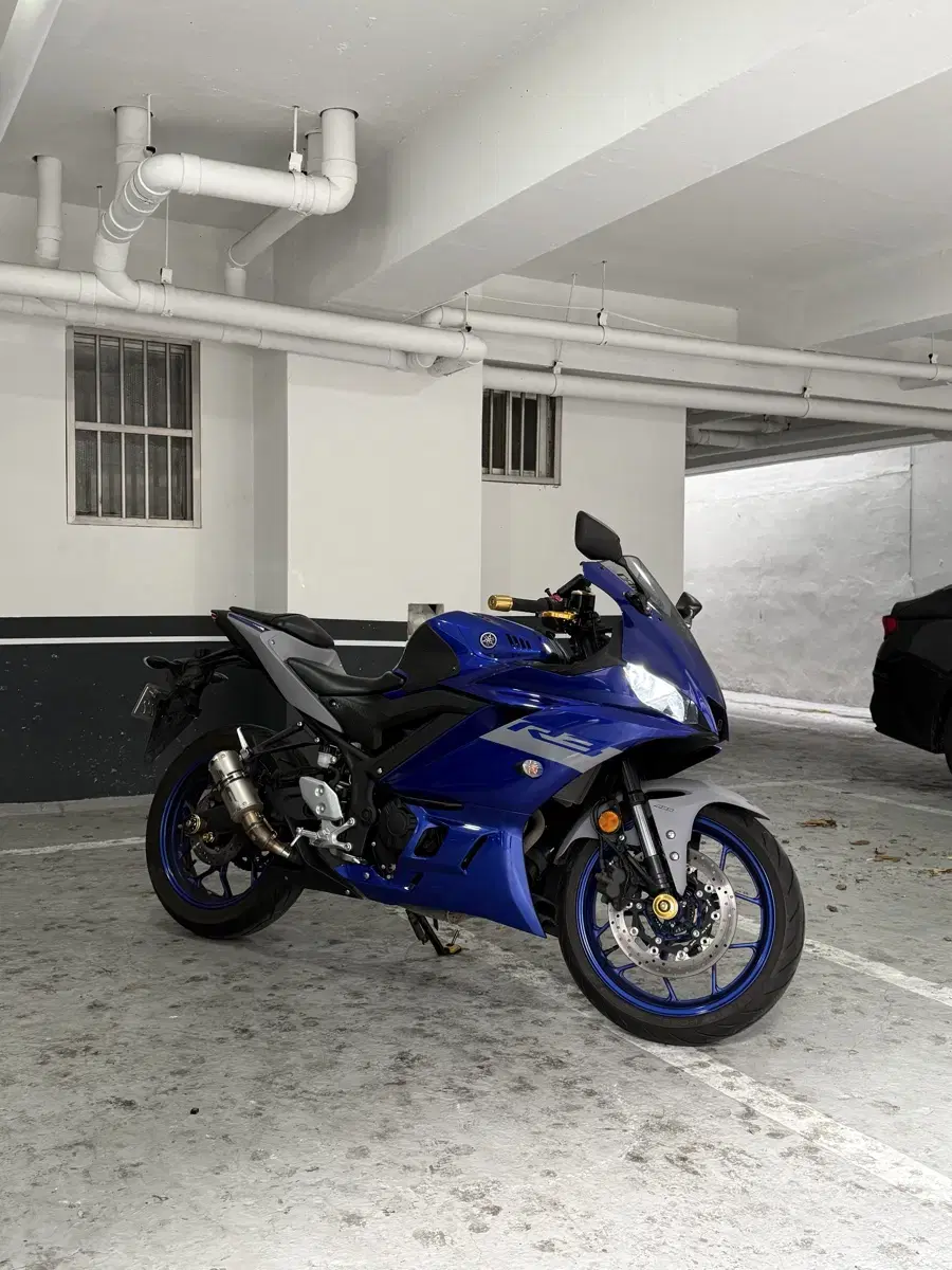 YZF-R3