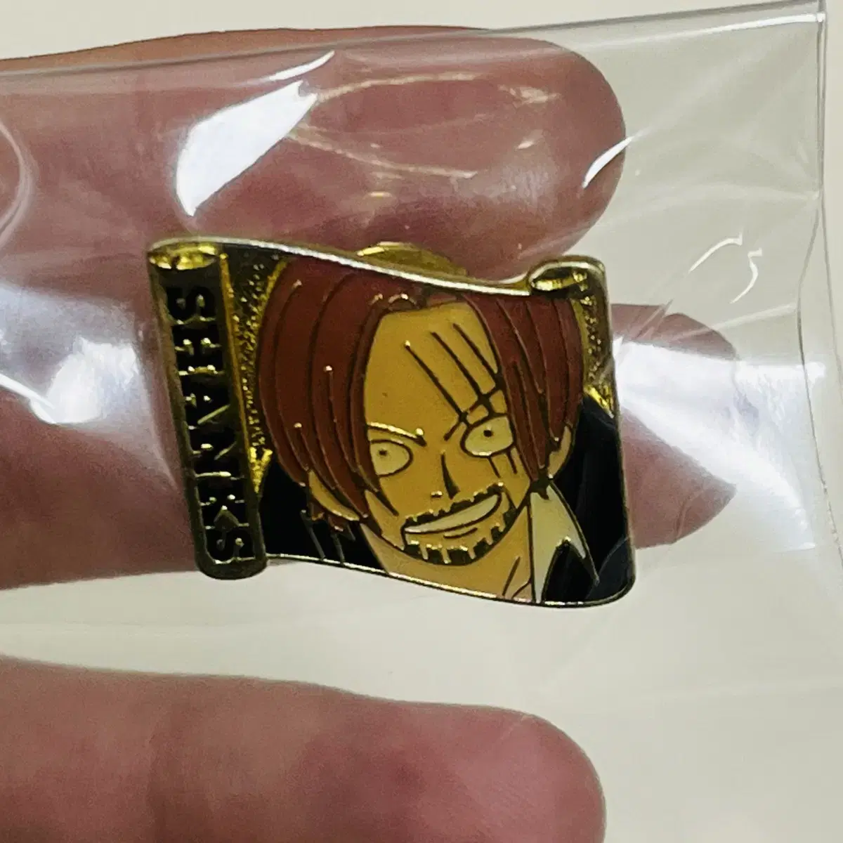 ONEPIECE Classic Metal Badge Genuine: Shanks