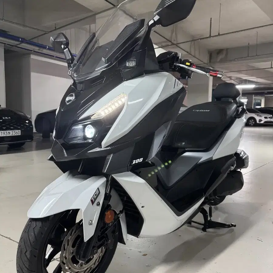 크루심알파300xmax300포르자350pcx nmax보이져조이맥스