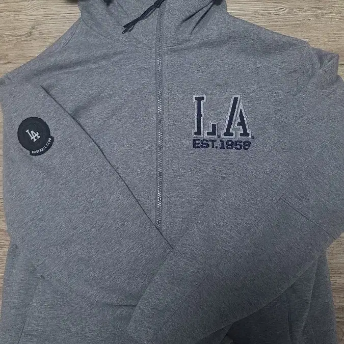 mlb  LA 후드집업 M