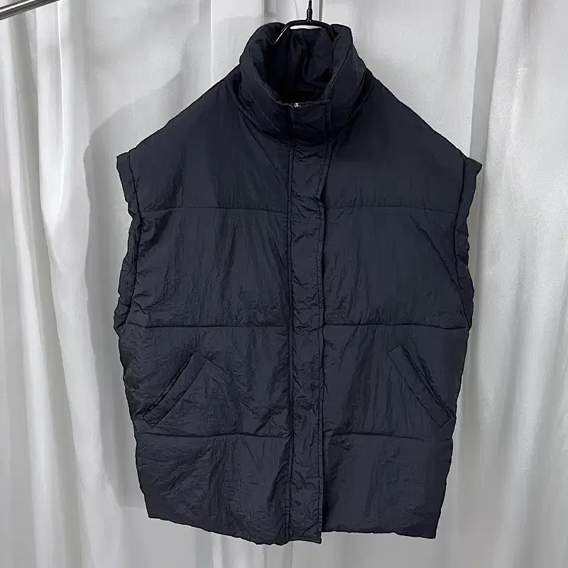 COLONY 2139 vest