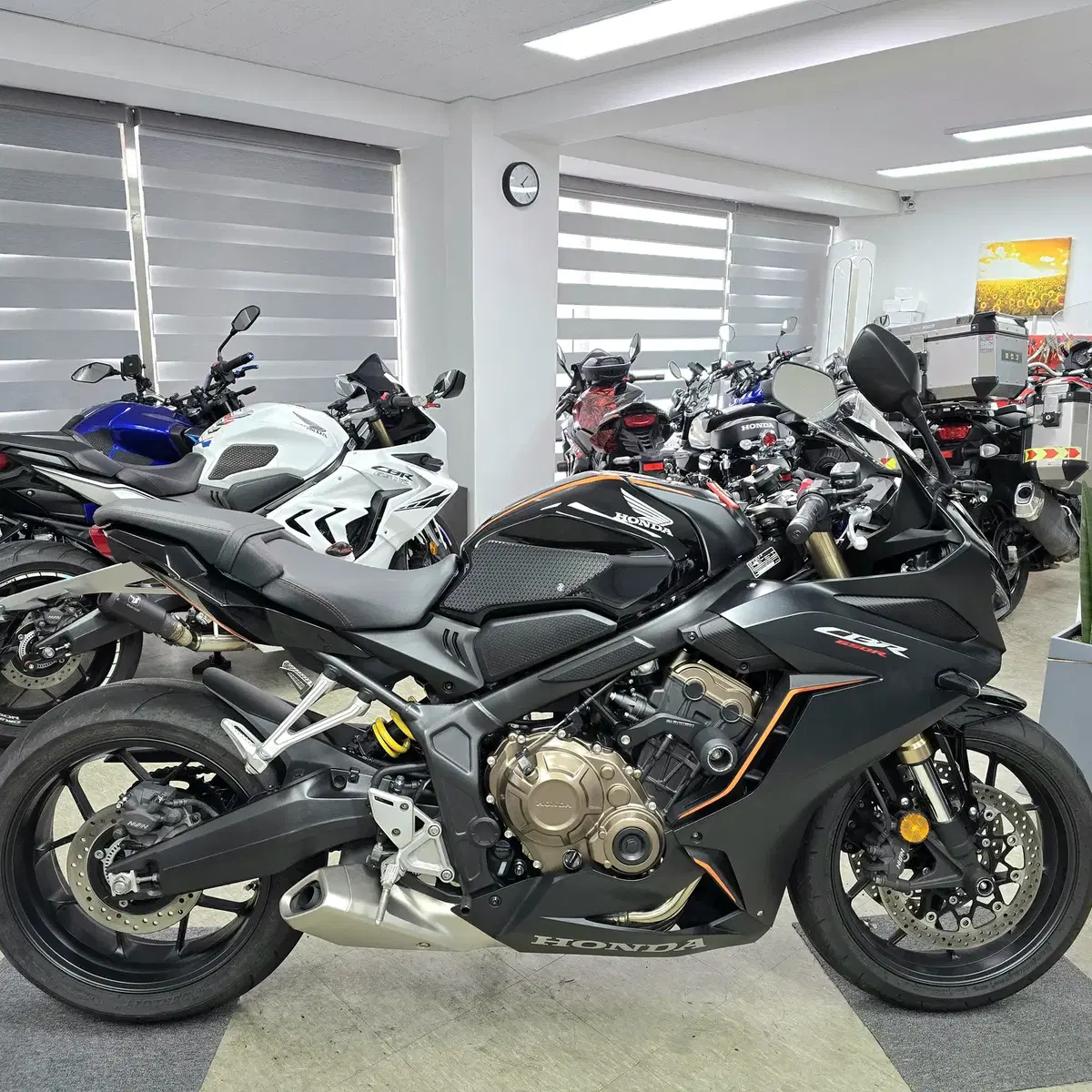 22년식 혼다 CBR650R 짧은키로수 매입대차가능 안전배송가능