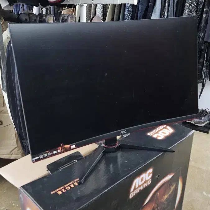 AOC 165hz 게이밍 모니터 32인치