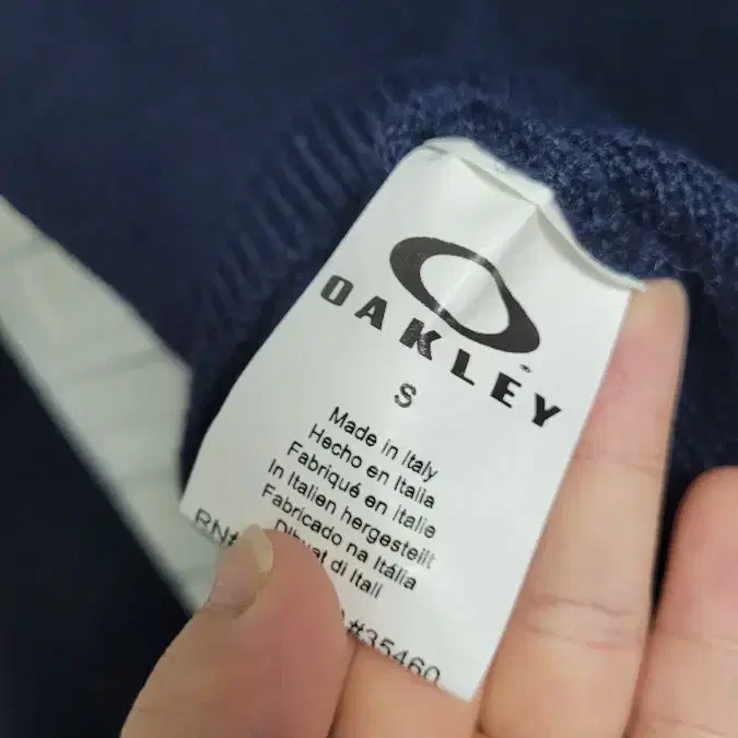 [M]OAKLEY오클리 블루X네이비투톤 메이드인이태리 스웨트니트 M