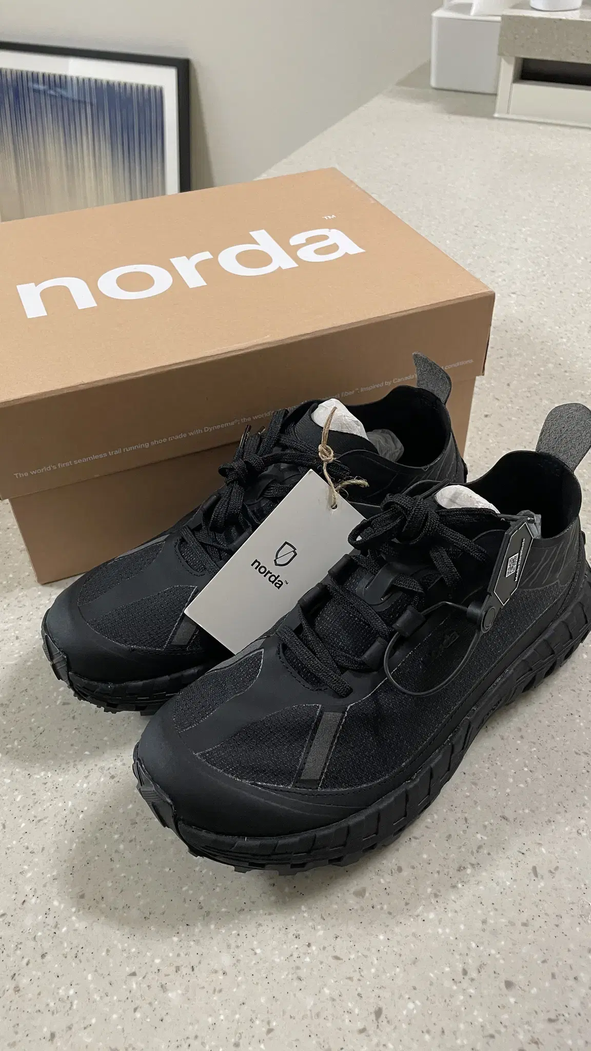 노다 norda 001 스텔스 블랙 255 US MEN 7.5 새상품