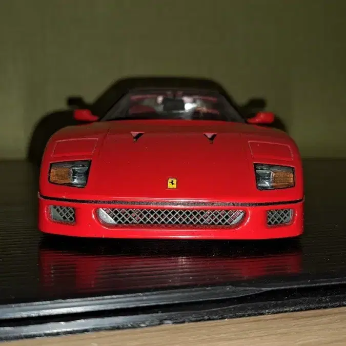 2011년형 부라고 페라리 F40 번호판 옵션가능 1:18 다이캐스트