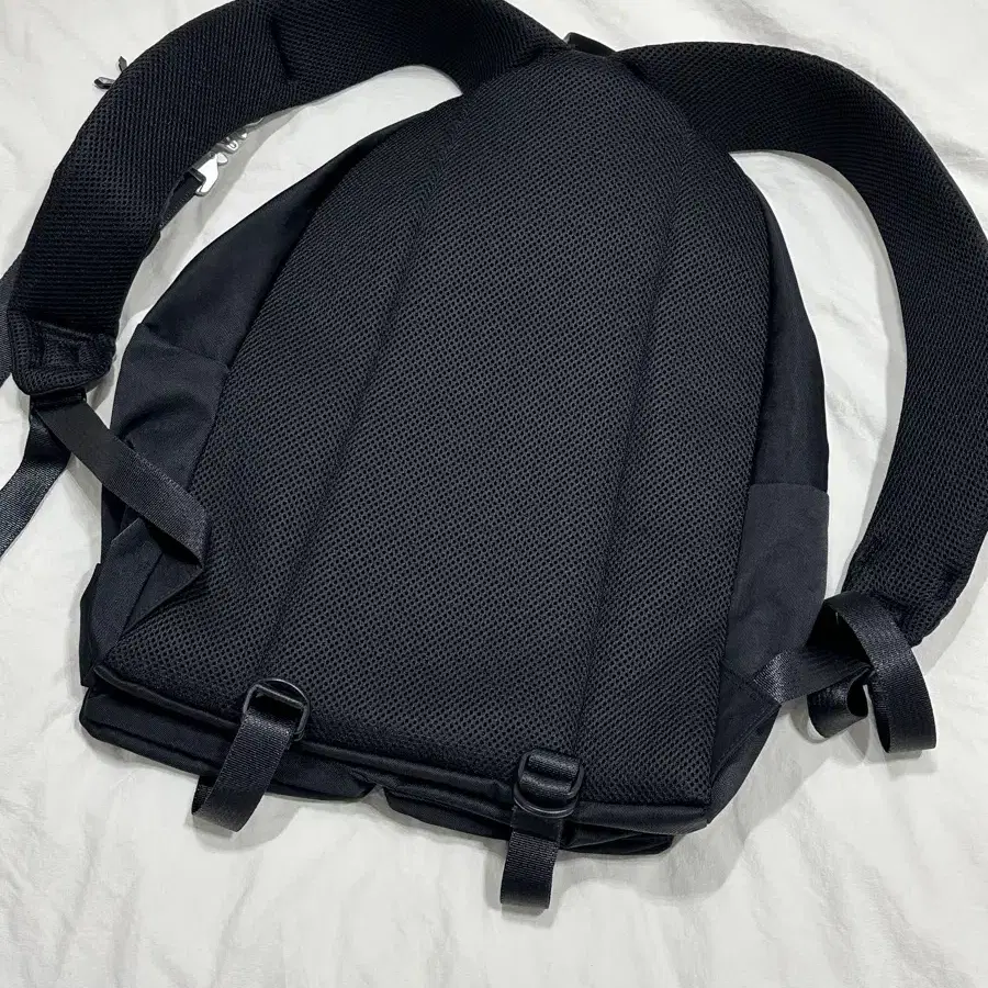 이우가마카라스 Crow Buckle Backpack(2번 착용)