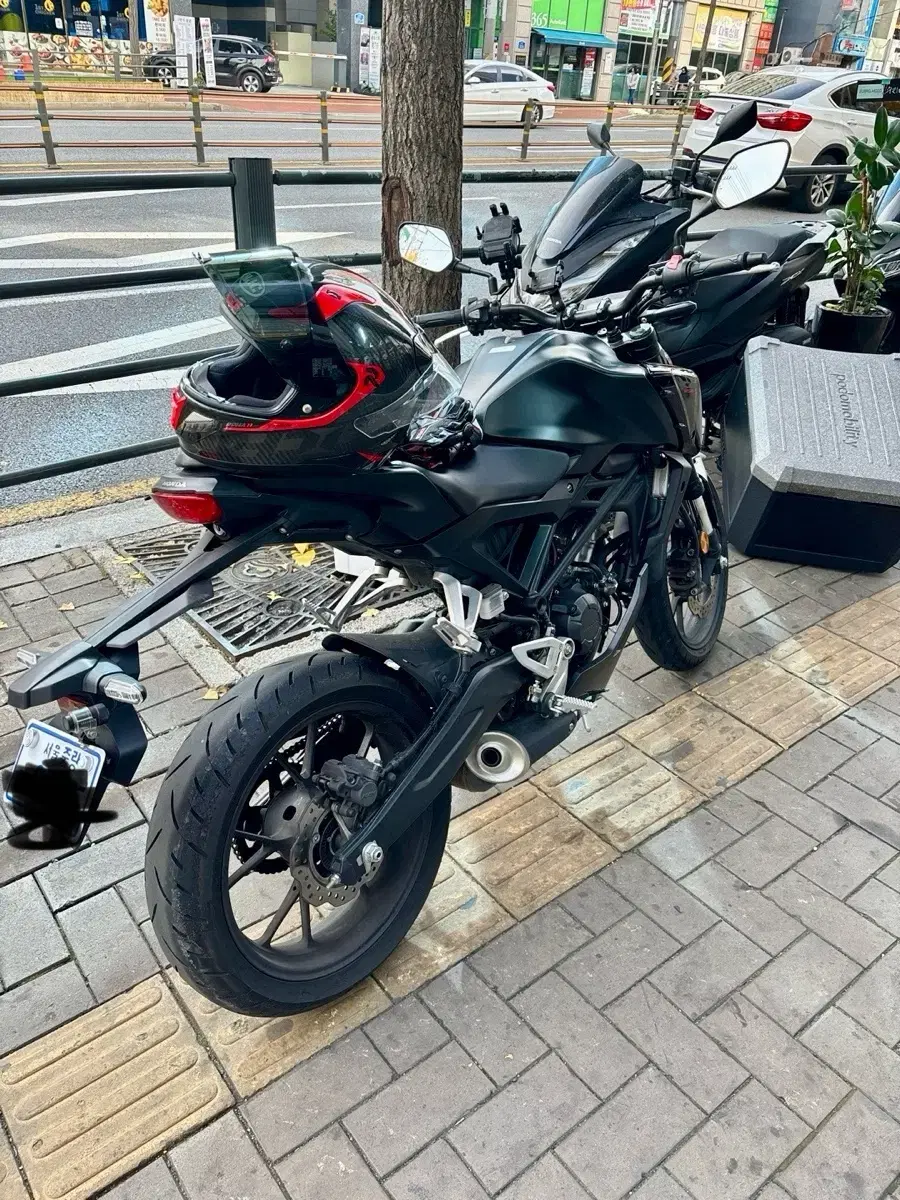 CB125R