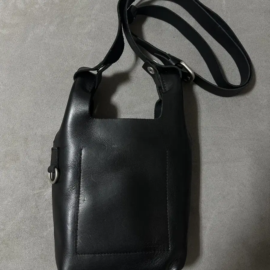 오디너티 MINI-EMON BLACK (BBG, Cow leather)