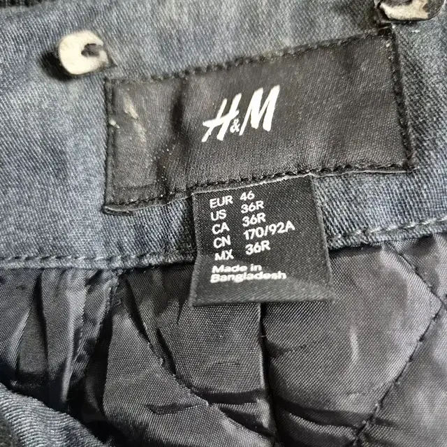 에이치앤엠H&M 정품 남성 숏패딩 워크점퍼90