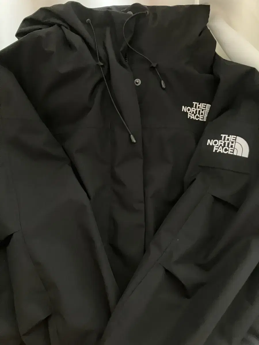 The North Face Women's Windbreaker Jacket Jumper