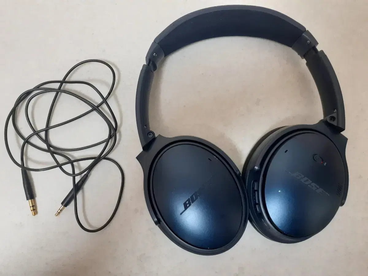 보스 qc35 II 헤드폰