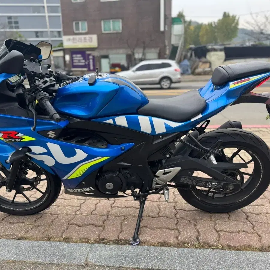 스즈키 gsx-r125 19년형 불바퀴튜닝 판매합니다