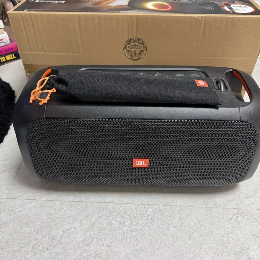 JBL PARTYBOX ON-THE-GO / 박스 / 마이크 2개