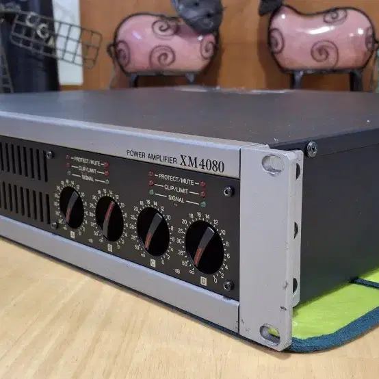 YAMAHA XM4080 POWER AMP