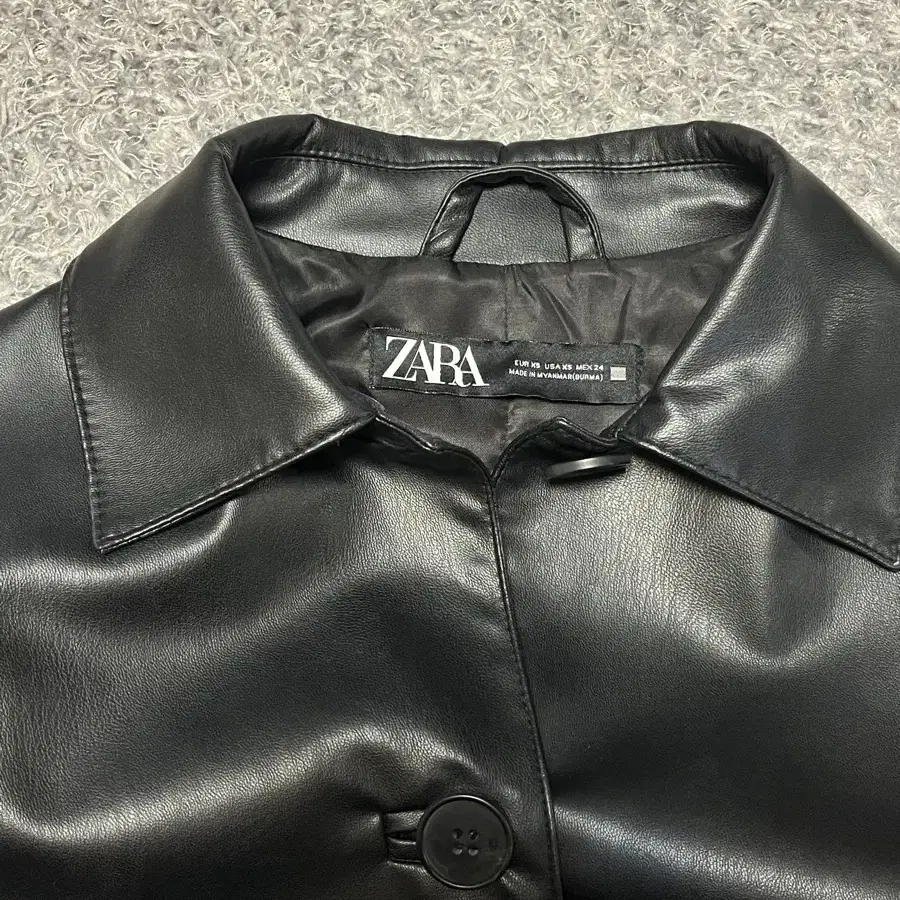 ZARA 자켓