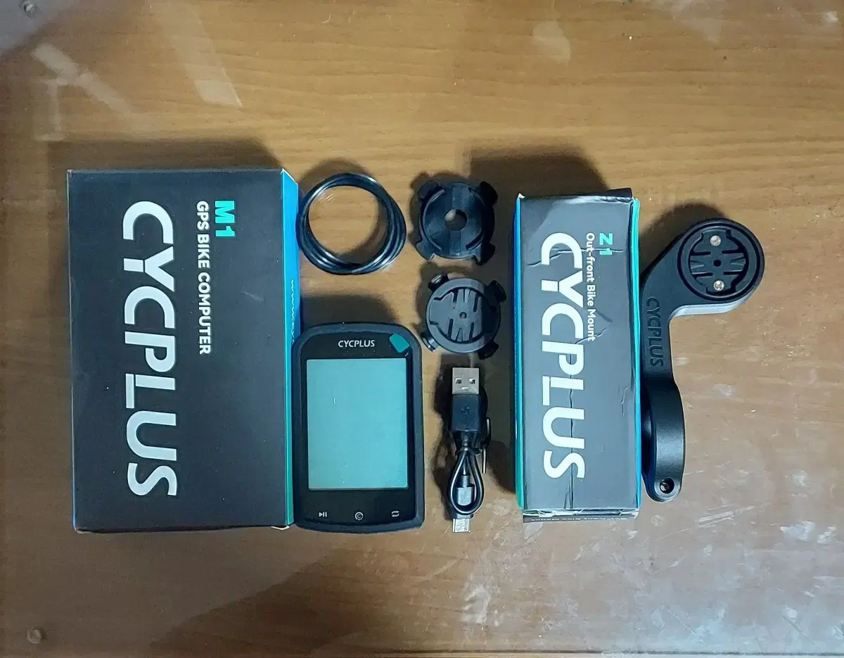 *1[빠른배송1] 새제품 CYCPLUS M1 속도계+마운트+커버필름