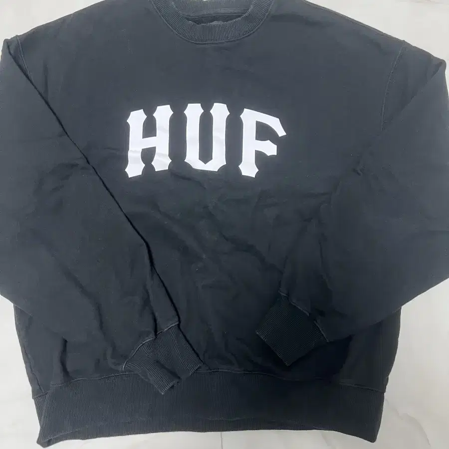 HUF 맨투맨 블랙 XL