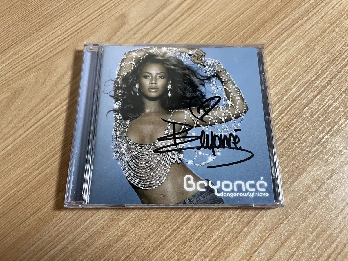 비욘세 Beyonce 1집 친필싸인 CD