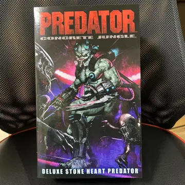 네카 NECA 디럭스 스톤하트 프레데터