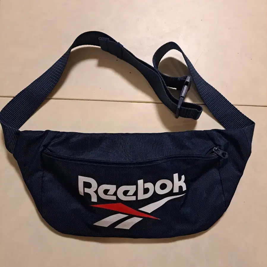 REEBOK힙쌕