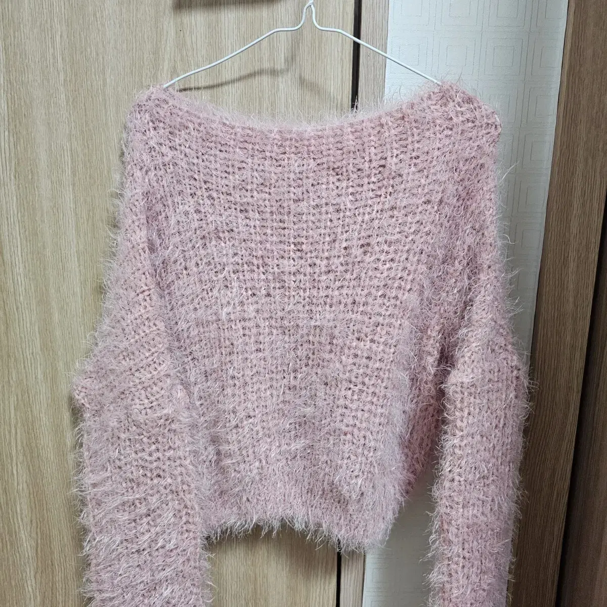 Wonderplace Angora Pine Needle Snowflake Crop Knit Pink