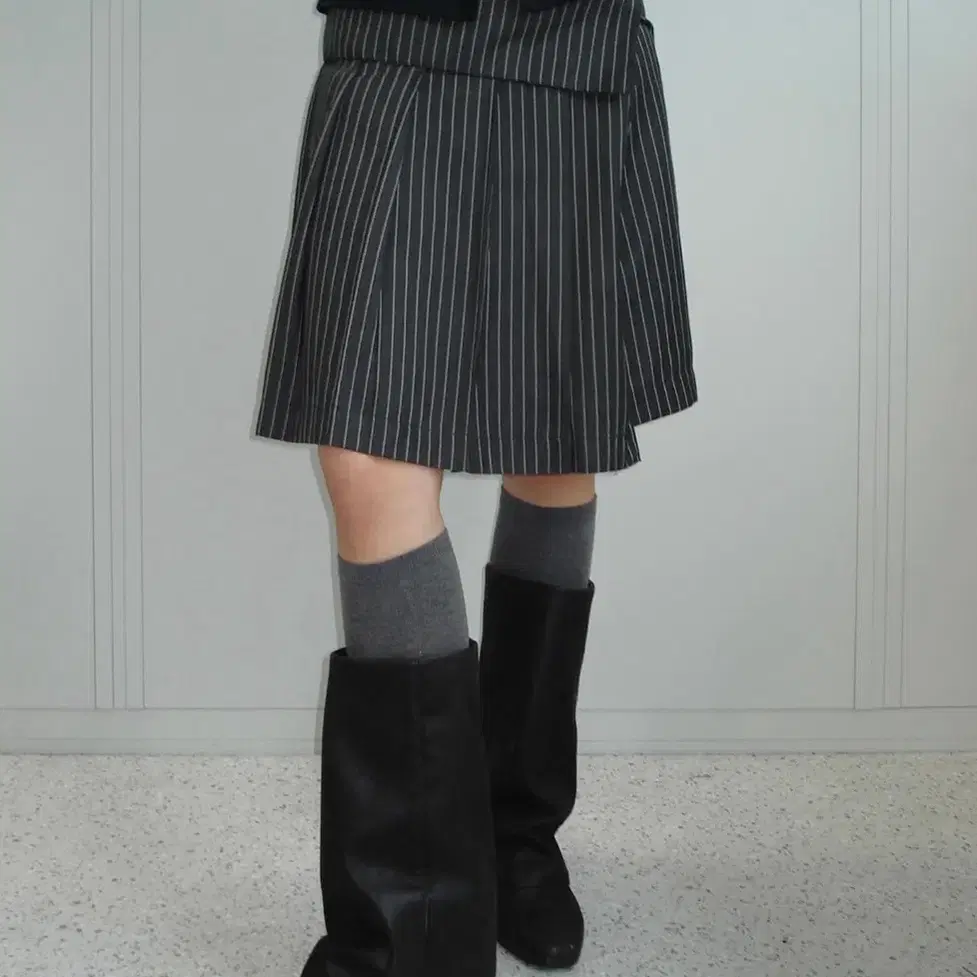 체메씨 FOLDED PLEATS WRAP SKIRT