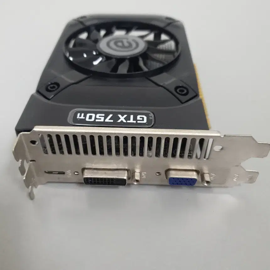 [무료배송] 중고 이엠텍 GTX750Ti 스톰 게이밍 그래픽카드 1GB