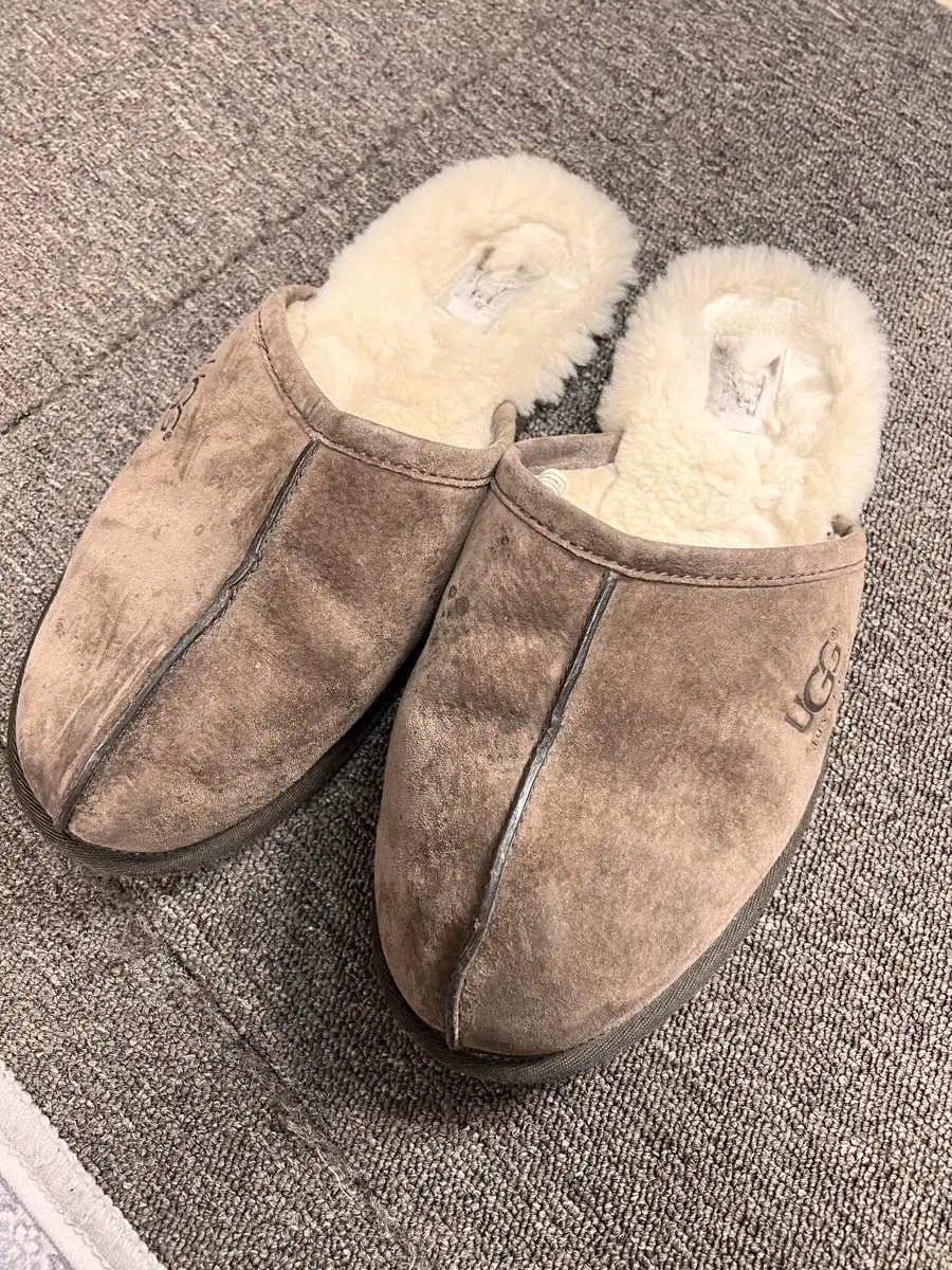 어그 ugg 슬리퍼 uk10 (290)