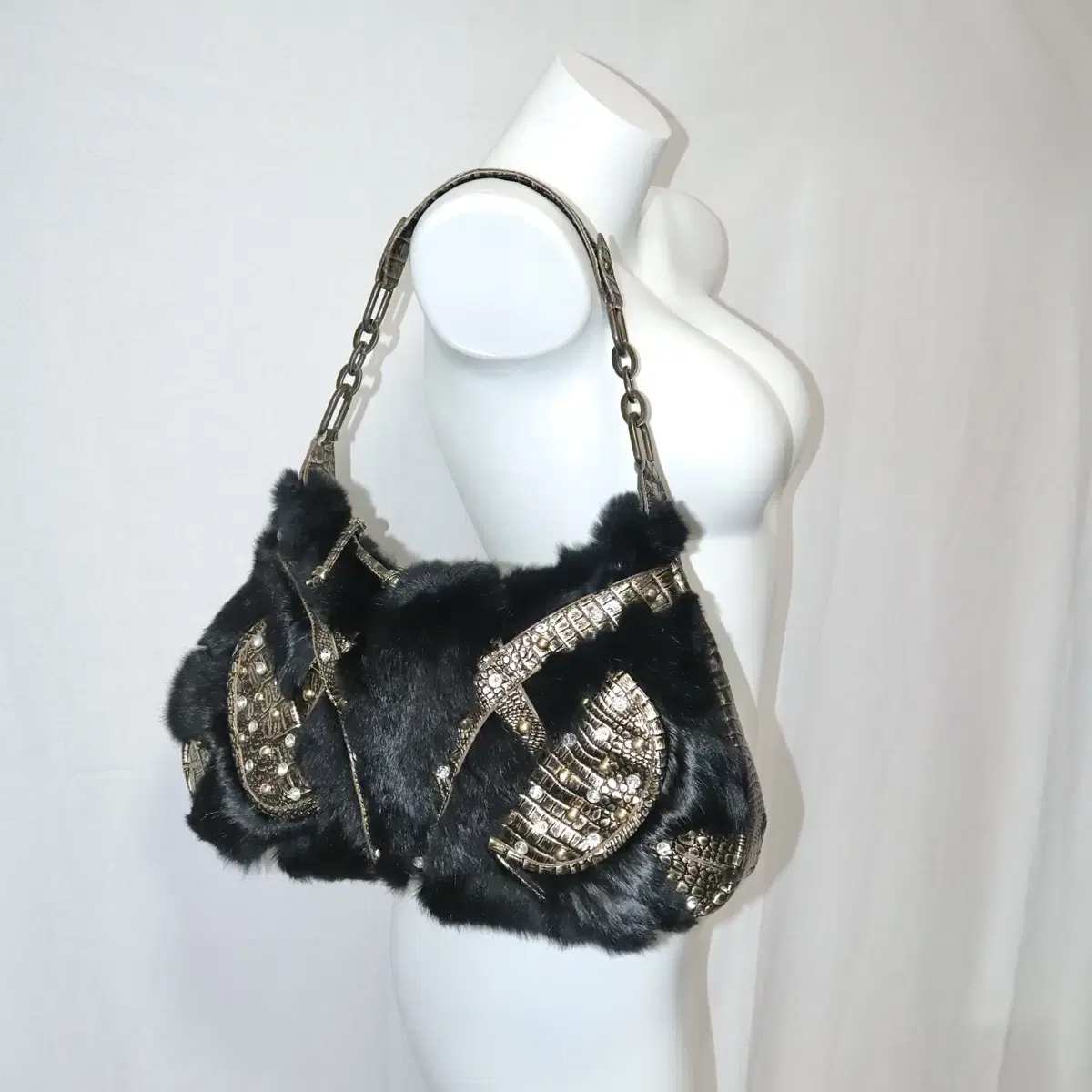 Vintage fairy stud fur bag