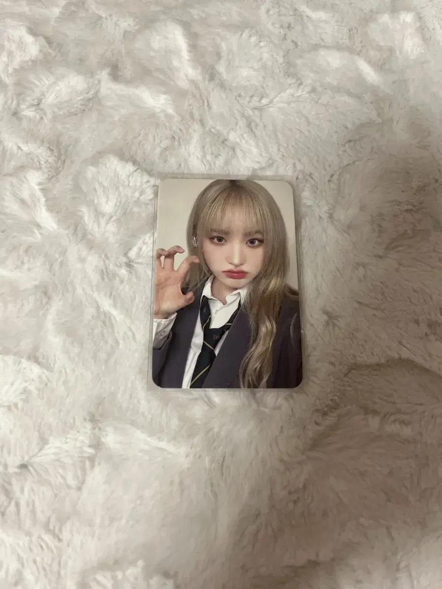 Ive Mine mmt 1st liz Baddy photocard unreleased photocard pre-order benefits