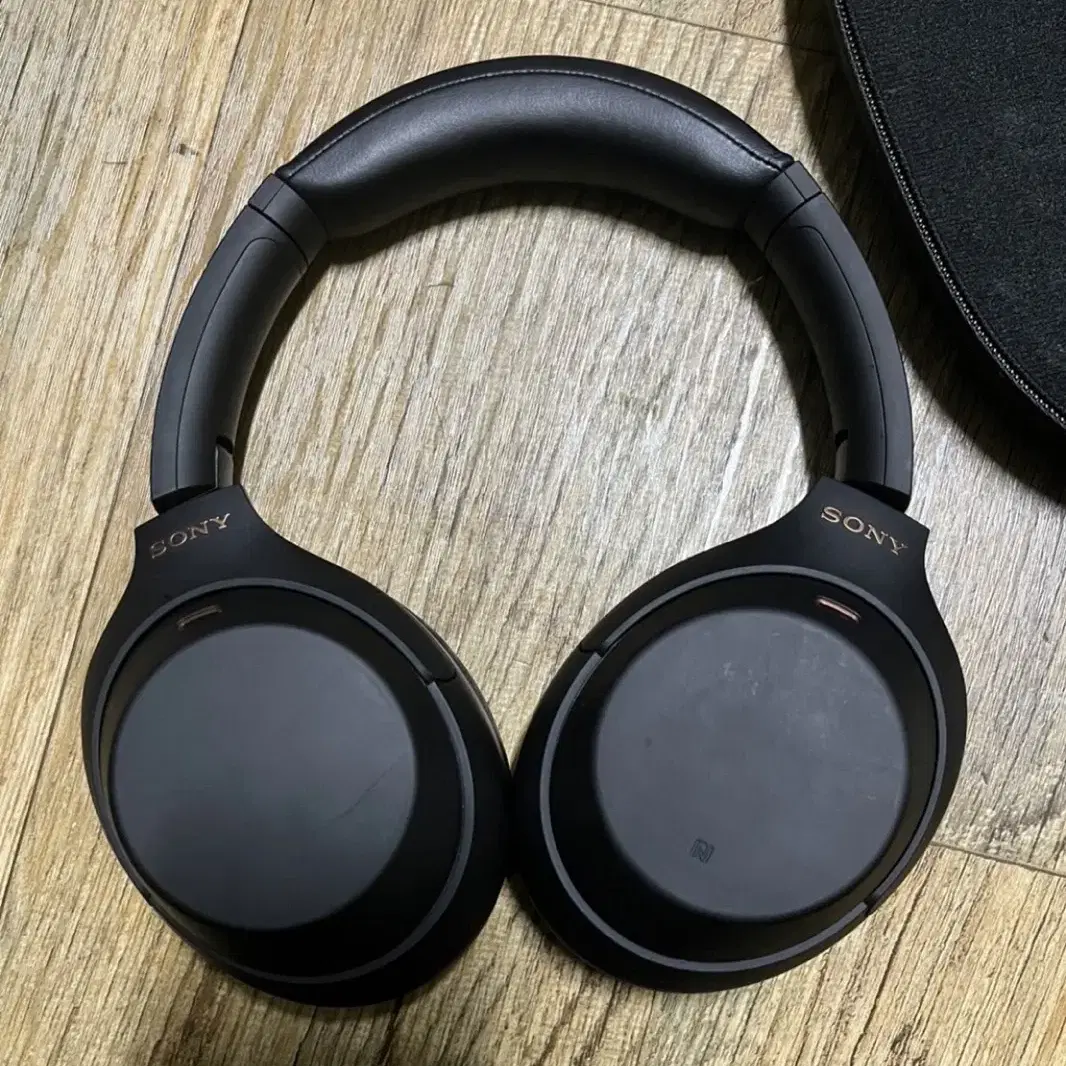 소니  SONY WH-1000XM4 판매합니다