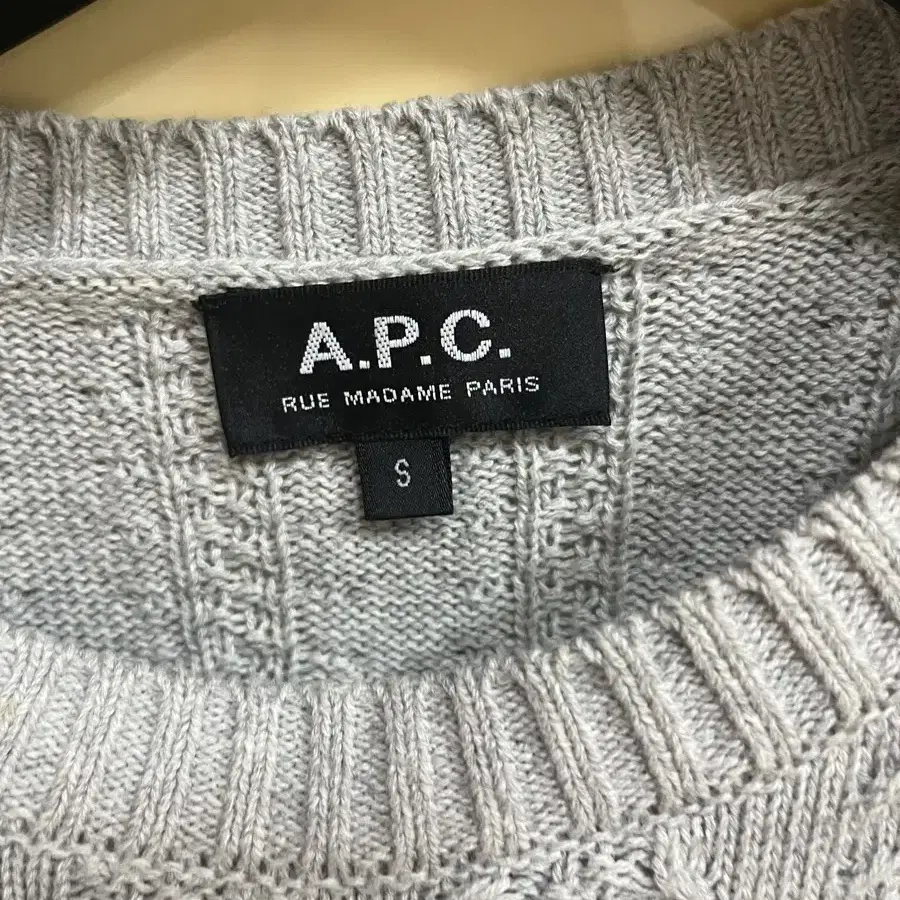 아페쎄 apc 반팔 니트