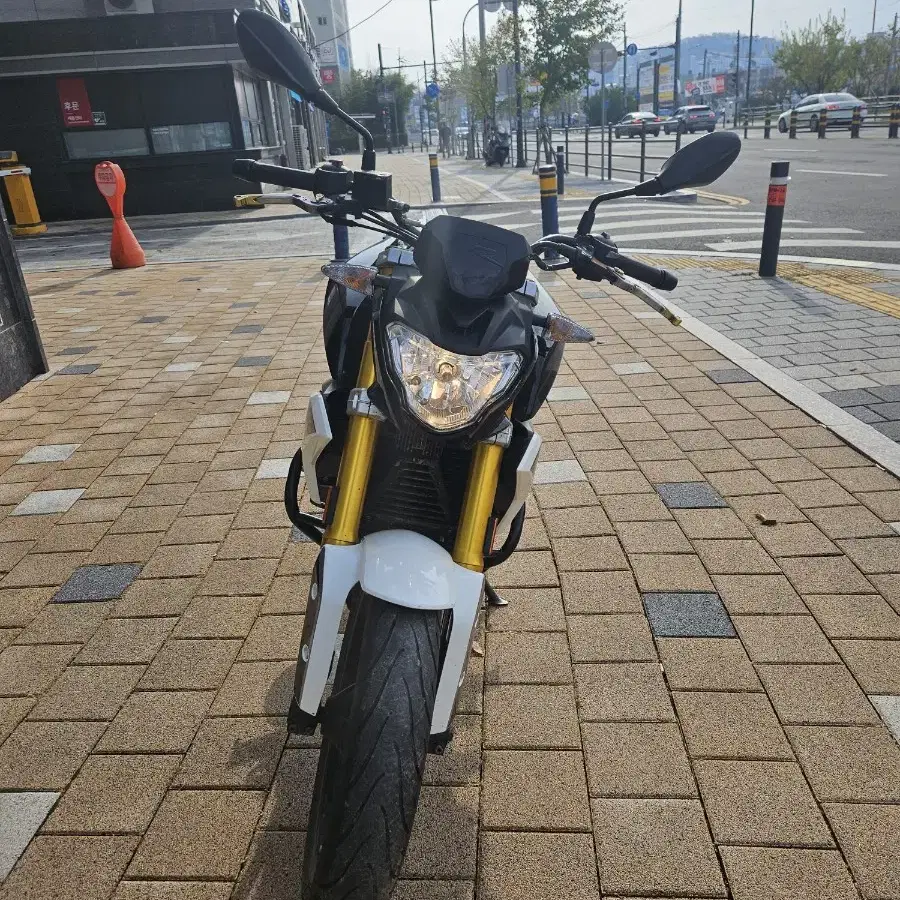 천안 평택 18년식 2만키로 BMW 310R 판매해요. 충청 경기 아산