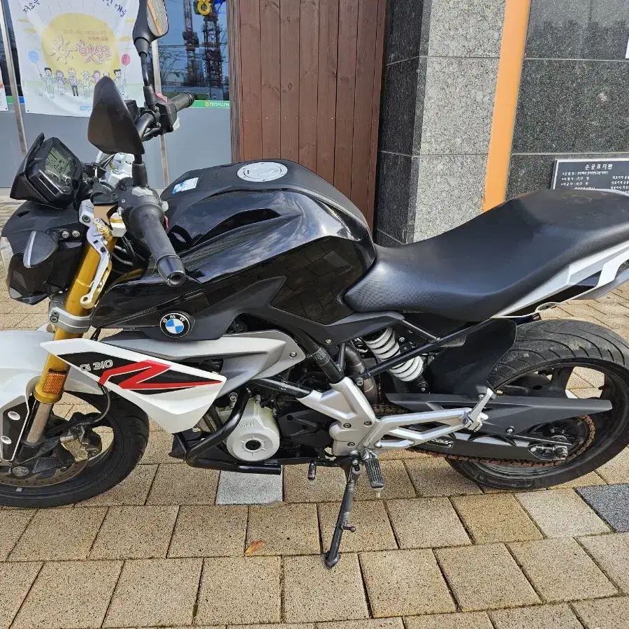 천안 평택 18년식 2만키로 BMW 310R 판매해요. 충청 경기 아산