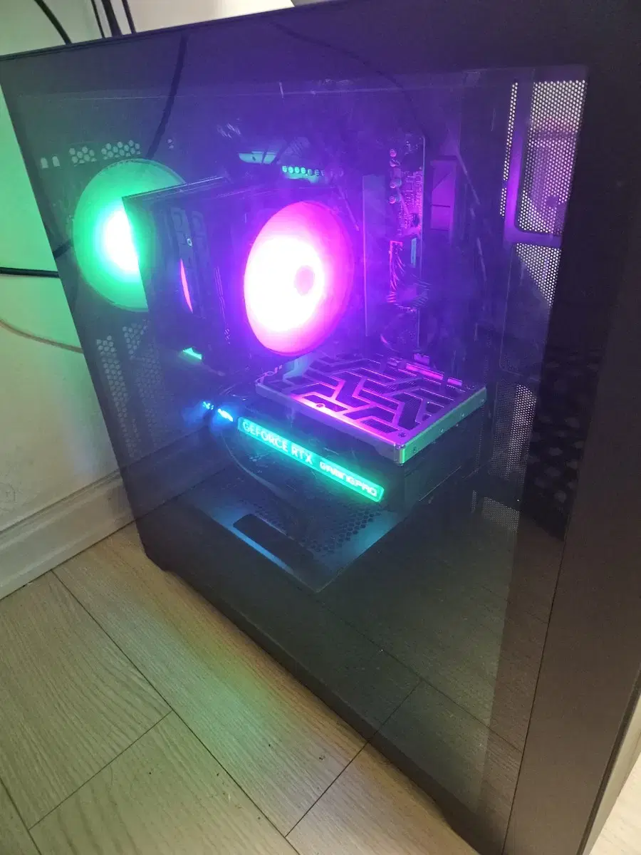 (양산 직거래)7800x3d,4070ti 게이밍컴퓨터 판매합니다