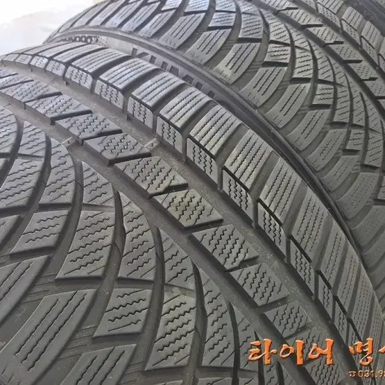 금호 중고 스노우 윈터타이어 245 40R20 / 275 35R20 세트