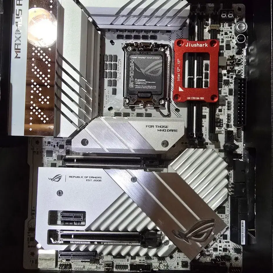 ASUS MAXIMUS Z790 APEX WHITE 팜