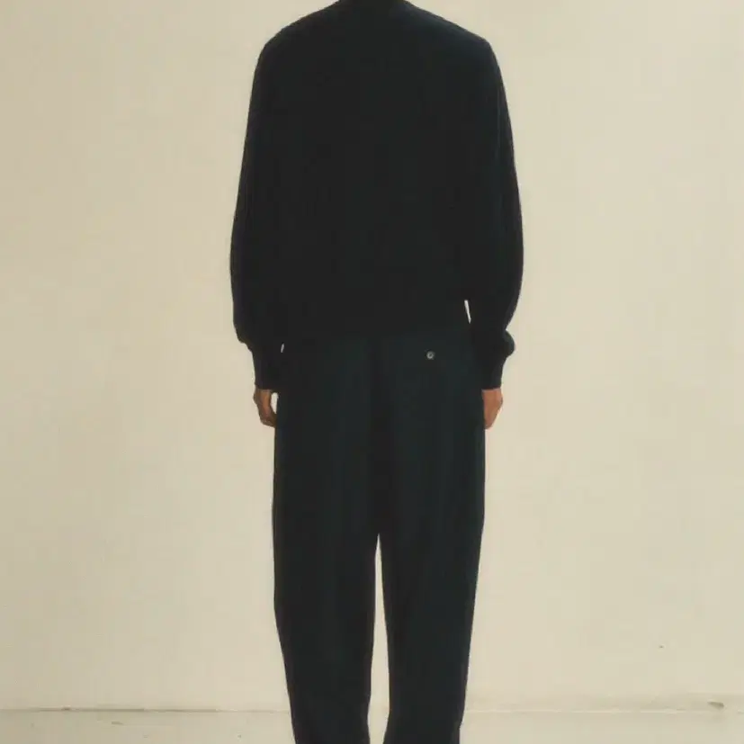 [아트이츠액츠] Wool Side Two Tuck Pants_Black